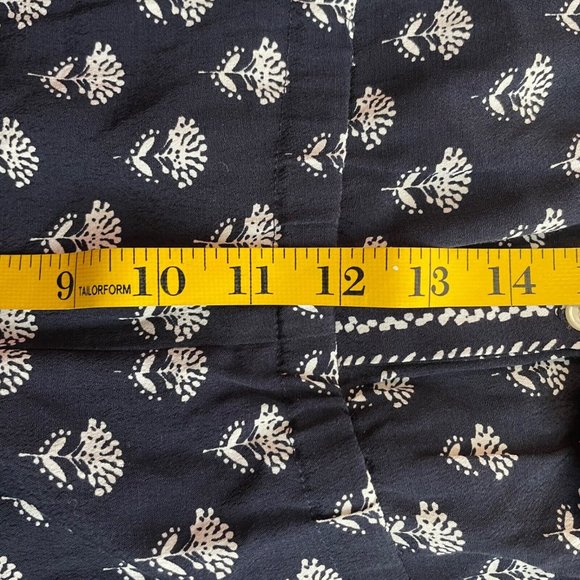 Loft Blue Floral Sleeveless Button Front 4" Shorts Romper Size Large Women’s - Picture 12 of 13